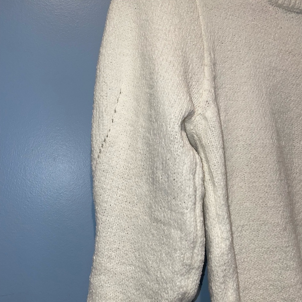 Poof New York White Sweater in Small - Picture 5 of 8